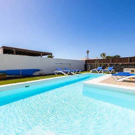 Aurora Villa